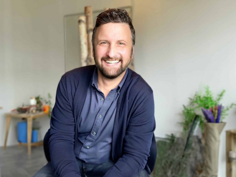 Die innere Richtung finden: Wie Sie bewusst entscheiden, wer Sie sein wollen – und danach leben - Neuland Development